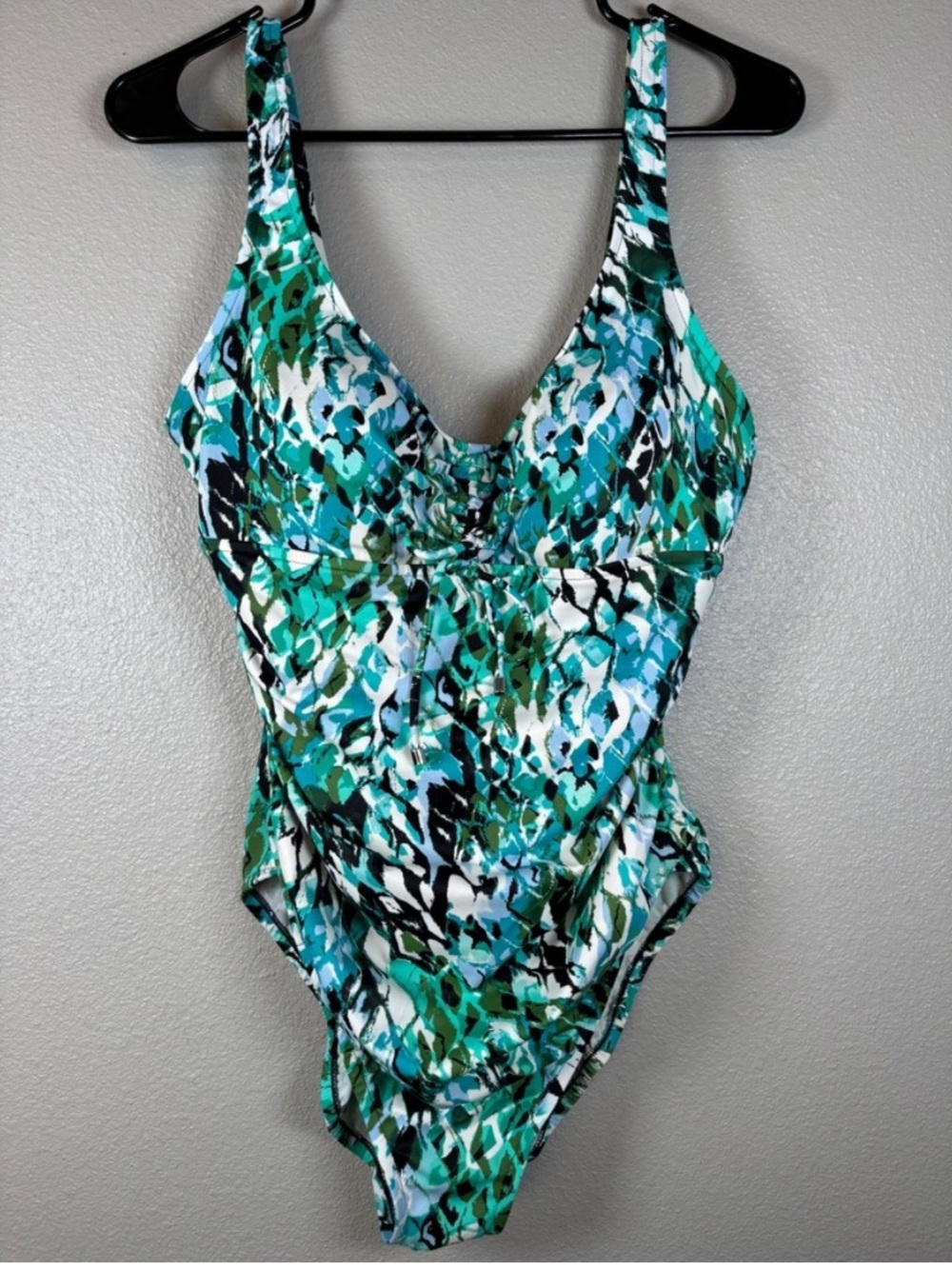 Aqua Green Abstract One Piece Women’s Swimsuit Tummy Control Abstract size XL